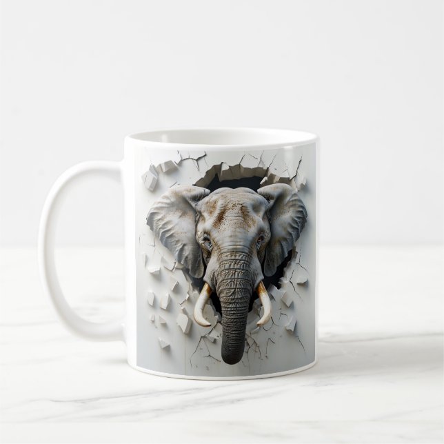 Hyper-Realistisches Elefant, das aus gebrochener W Kaffeetasse (Links)