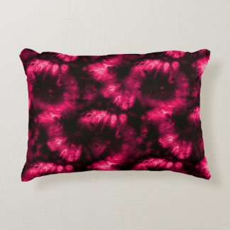 Hypno Pattern. Rosa Shibori Stoff. Dark Hypno Spi Dekokissen