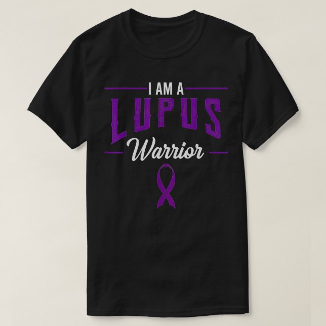 I Am A Lupus Warrior Purple Awareness Ribbon Butte T-Shirt (Design vorne)