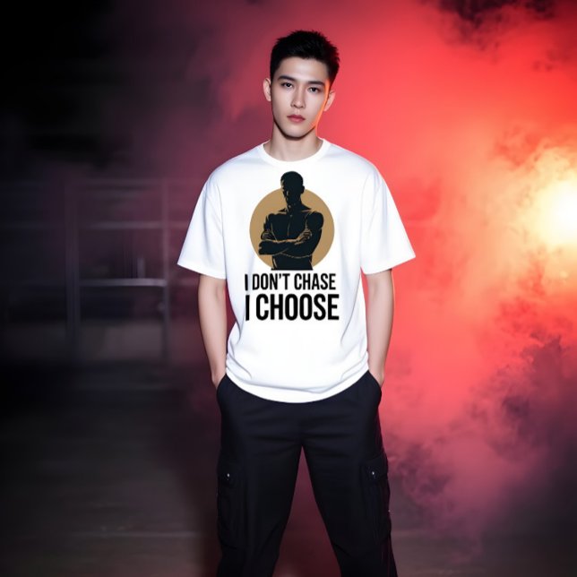 I Don’t Chase Minimalist Men’s T-Shirt (Von Creator hochgeladen)