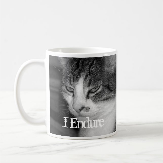 "I Endure" Crabby Cat Tasse (Links)