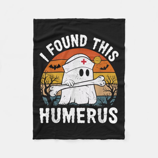 I Found This Humerus Funny Ghost Nurse Halloween  Fleecedecke (Vorderseite)