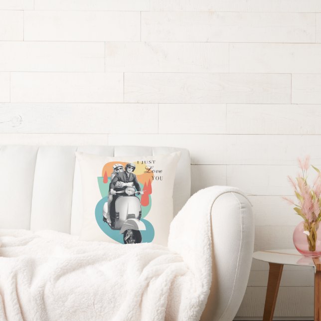 "I just Liebe You" Tanya & Greg - Der weiße Lotus Kissen (Liege)