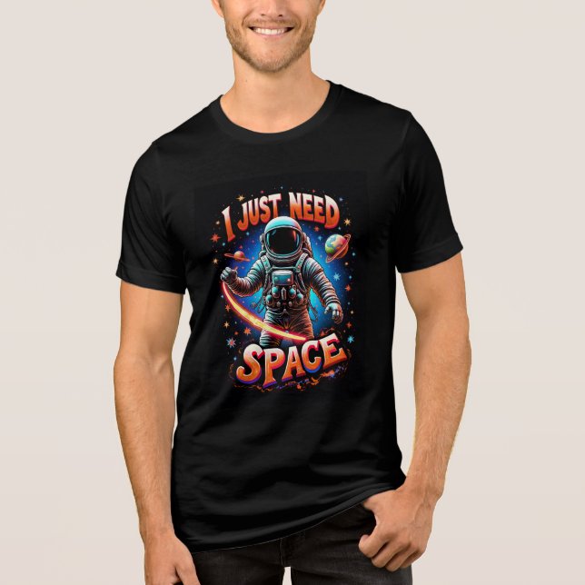 I Just Need Space – Neon Orange Astronaut Shirt (Vorderseite)