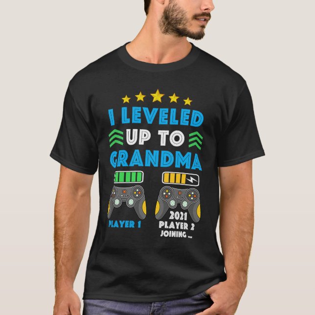 I Leveled Up to Grandma 2021  Soon to Be Mothers 2 T-Shirt (Vorderseite)