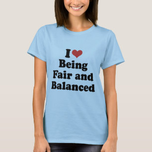 I LIEBE FAIR UND AUSGEWOGENE - .png T-Shirt