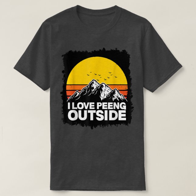 I Liebe Peeing Outdoor Sunset Retro Outdoor Campin T-Shirt (Design vorne)