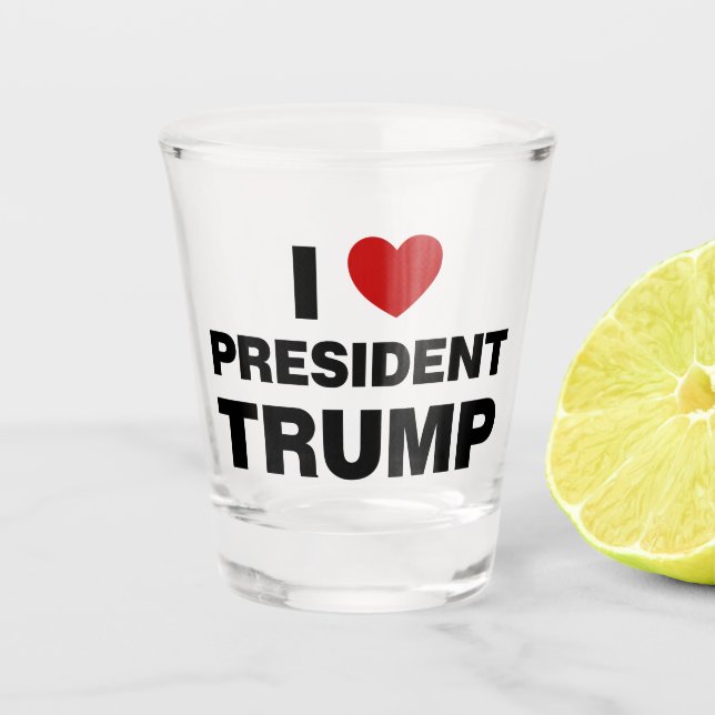 I Liebe Präsident Trump Herz Schnapsglas (Vorderseite)
