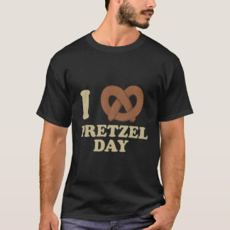 I Liebe Pretzel Day- Funny Office Wear- Funny Gift T-Shirt