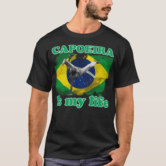 I love capoeira. T-Shirt (Vorderseite)