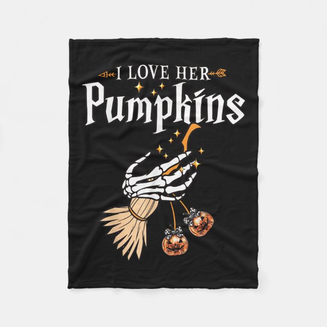 I Love Her Pumpkins She Likes My Broomstick Hallow Fleecedecke (Vorderseite)