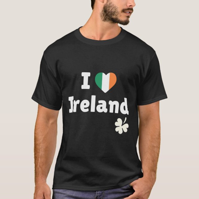 I Love Ireland - Irish Flag Heart & Shamrock T-Shirt (Vorderseite)