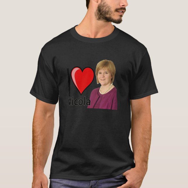 I Love Nicola Sturgeon Essential  T-Shirt (Vorderseite)