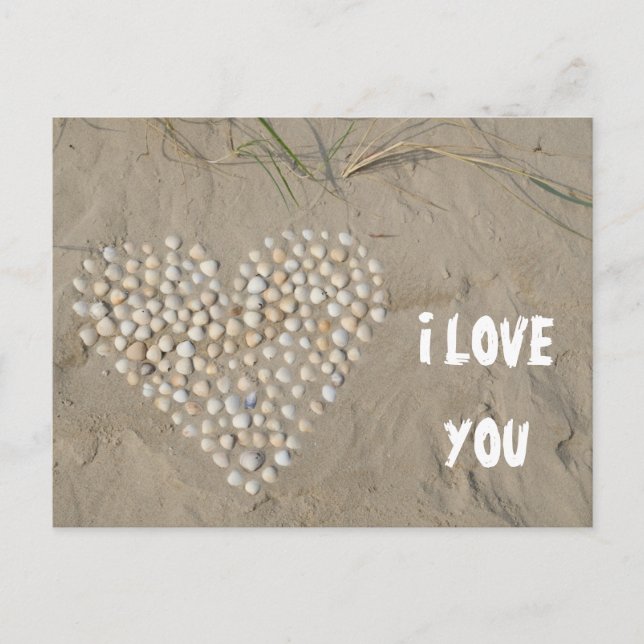 I LOVE YOU - Herz aus Muscheln am Strand Postkarte (Vorderseite)