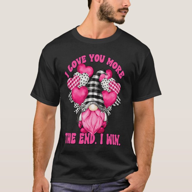 I Love You More Gnome With Heart Balloons Pink Buf T-Shirt (Vorderseite)