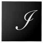 I Monogram Initial White on Black Fliese<br><div class="desc">Klassisches Monogramm des weißen Buchstabens auf schwarzem Hintergrund, I</div>