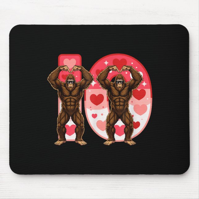 I-o Couples Matching Funny Bigfoot In Midwestern V Mousepad (Vorne)