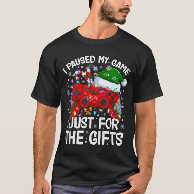 I Paused My Game For Christmas Santa Gamer Xmas Vi T-Shirt (Vorderseite)