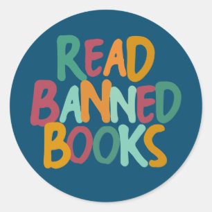 I Read Banned Books Reading Bookworm  Runder Aufkleber