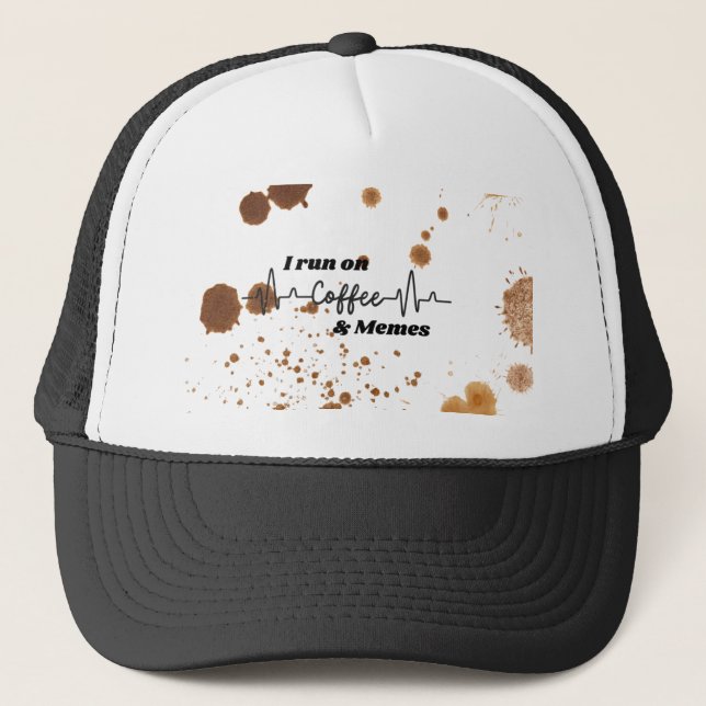 I Run on Coffee and Memes Funny Trucker Hat  Truckerkappe (Vorderseite)