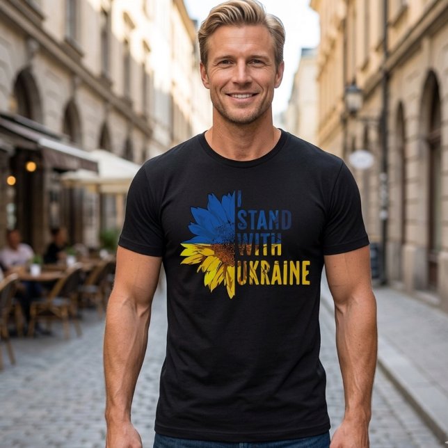 I stand with Ukraine. Sunflower symbol of Peace.  T-Shirt (Von Creator hochgeladen)