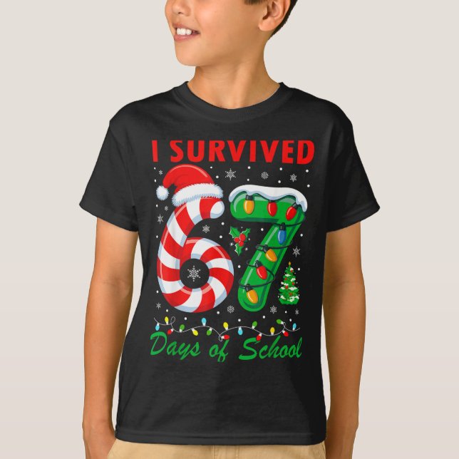 I Survived 67 Days Of School Christmas Candy Cane  T-Shirt (Vorderseite)