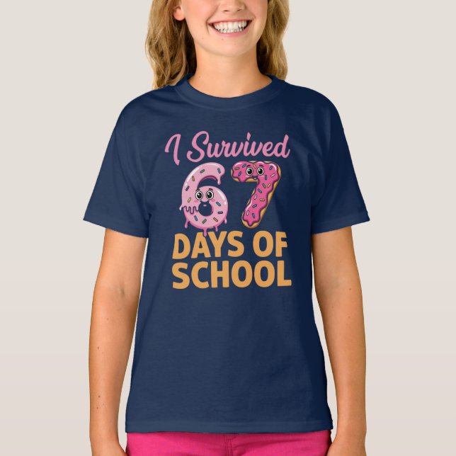 I Survived 67 Days of School Donut Funny Kids T-Shirt (Vorderseite)