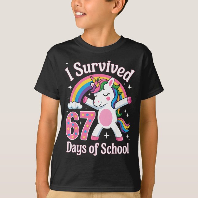 I Survived 67 Days Of School Funny 67 Teachers Kid T-Shirt (Vorderseite)