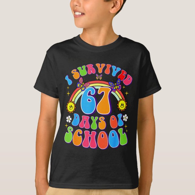 I Survived 67 Days Of School Funny 67 Teachers Stu T-Shirt (Vorderseite)