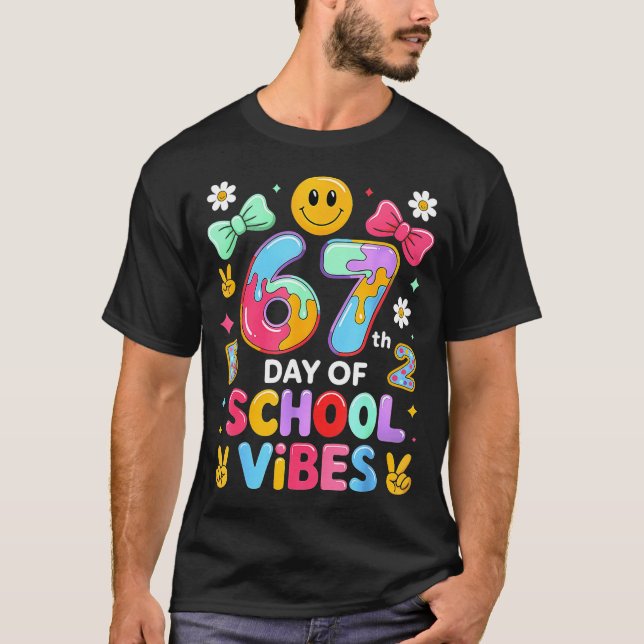 I Survived 67 Days Of School Funny 67 Teachers Stu T-Shirt (Vorderseite)