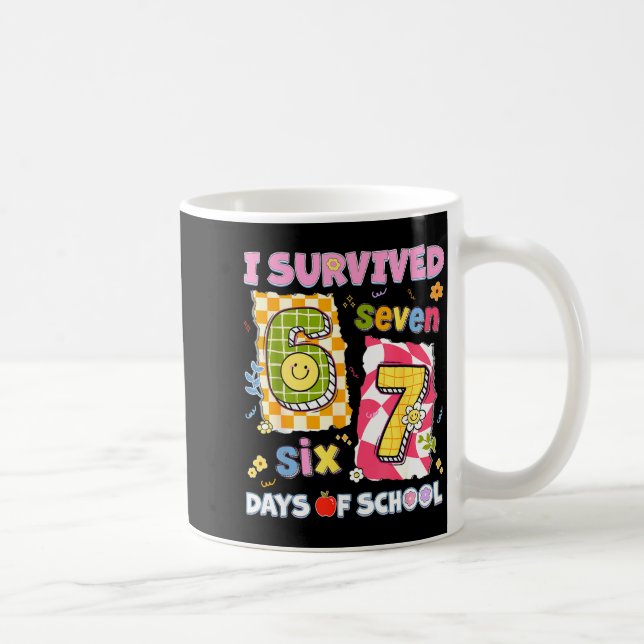 I Survived 67 Days Of School Funny Meme Boy Girl T Kaffeetasse (Rechts)