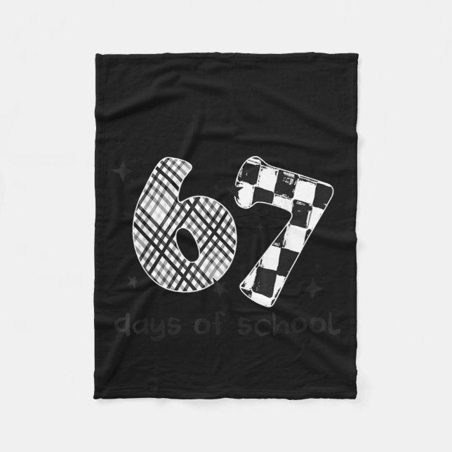 I Survived 67 Days Of School Six Seven Meme Teache Fleecedecke (Vorderseite)