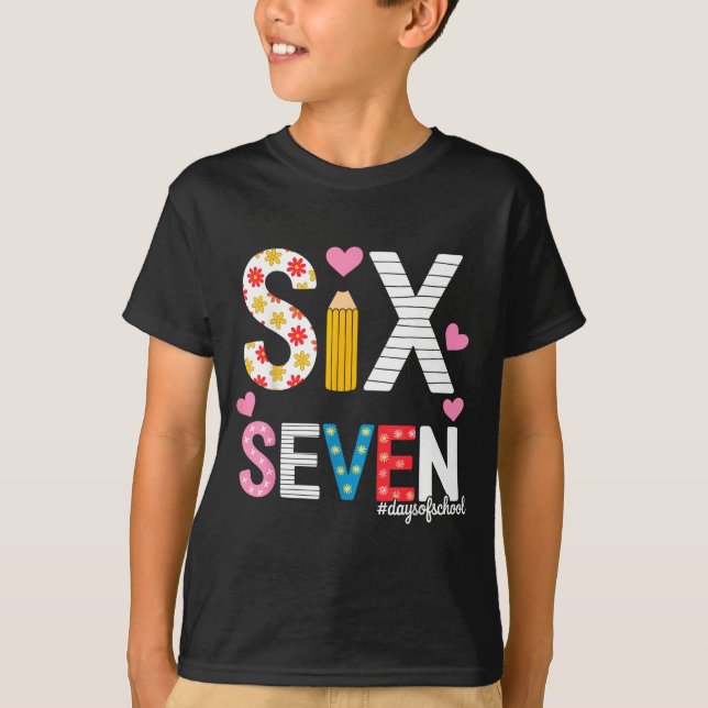 I Survived 67 Days Of School Teacher Student Six S T-Shirt (Vorderseite)