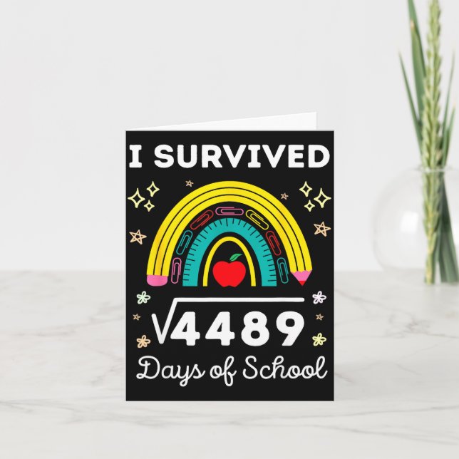 I Survived 67 Square Root Days Of School Funny Mem Karte (Vorderseite)