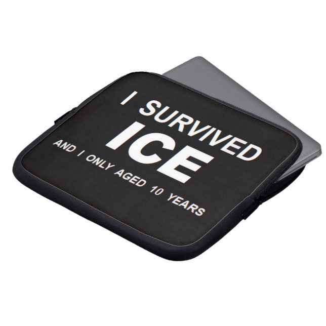 I Survived ICE  Laptopschutzhülle (Vorne Oben)