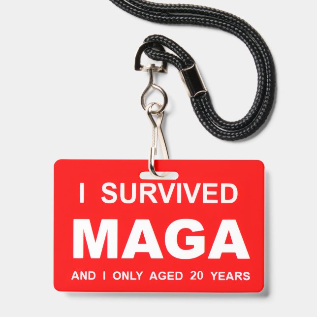 I Survived MAGA Ausweis (Vorderseite mit Lanyard)