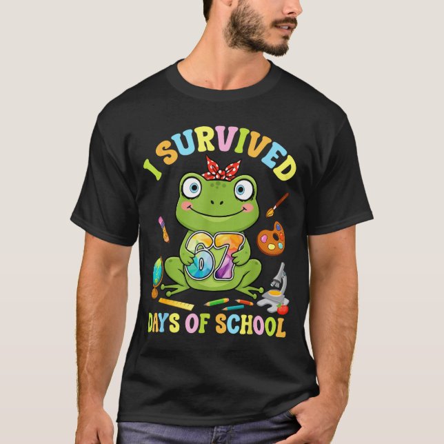 I Survived Six Seven Days Of School Cute Frog Stud T-Shirt (Vorderseite)