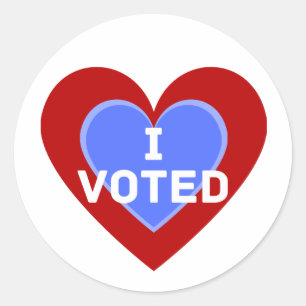 "I Voted" Round Sticker mit Herzdesign