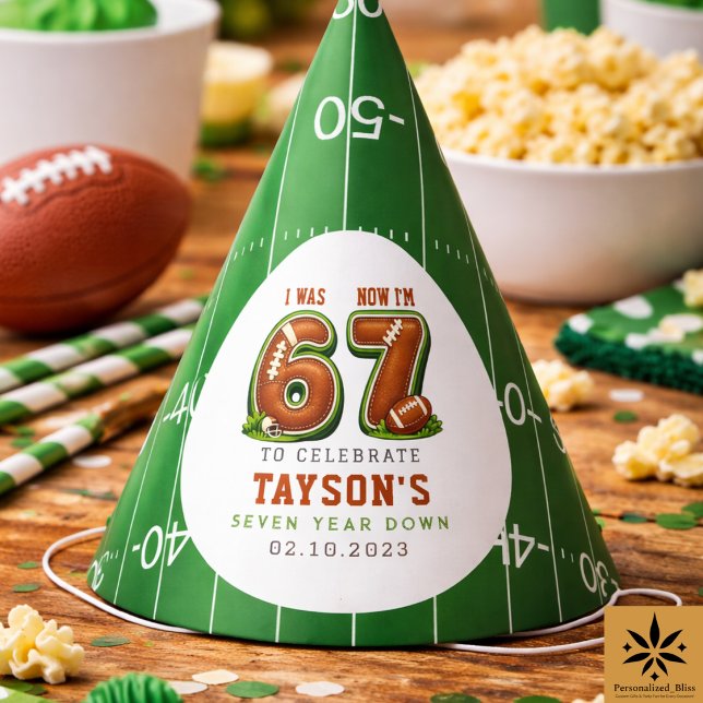 I Was 6, Now I’m 7 – Football America 7th Birthday Partyhütchen (I Was 6, Now I’m 7 – Football America 7th Birthday Party Hat
)