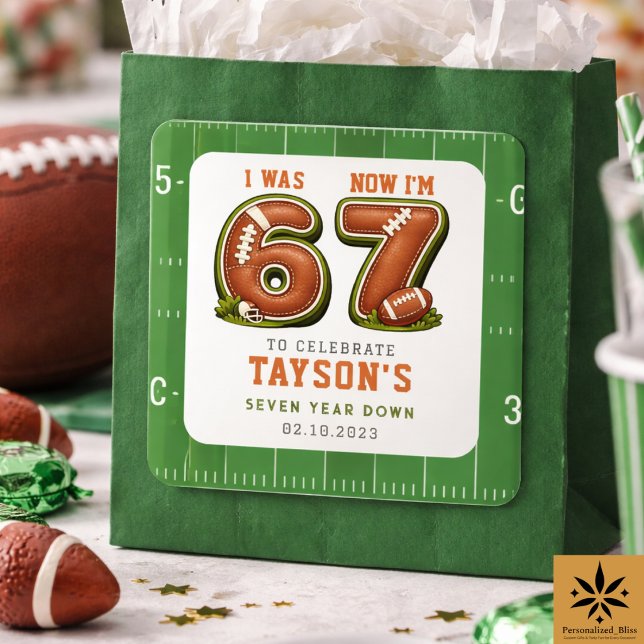 I Was 6, Now I’m 7 – Football America 7th Birthday Quadratischer Aufkleber (I Was 6, Now I’m 7 – Football America 7th Birthday sticker)