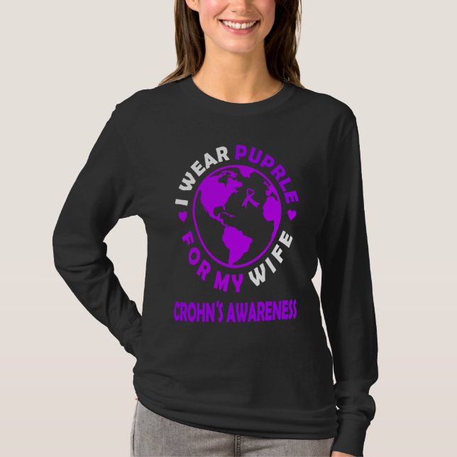 I wear PURPLE for my WIFE CROHN'S Awareness T-Shirt (Vorderseite)
