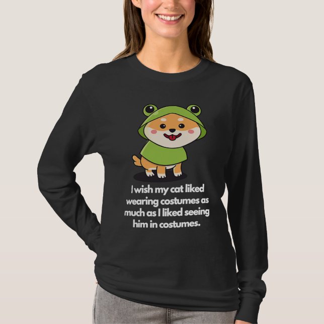 I wish my doggy liked wearing costumes T-Shirt (Vorderseite)