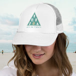 Ibiza Spanien Logo für moderne Strandfarben Truckerkappe<br><div class="desc">Ein Strandkappie mit einem eleganten und modernen Ibiza-Logo in hellgrünen,  bläulichen Strandfarben,  mit der Möglichkeit,  Ihren eigenen Text,  d.h. den Namen des DJ,  hinzuzufügen oder ihn leer verlassen. Dieses stilvolle und unverwechselbare Modeelement ist ideal,  um Ihre Liebe für diese besondere spanische Insel zu demonstrieren.</div>