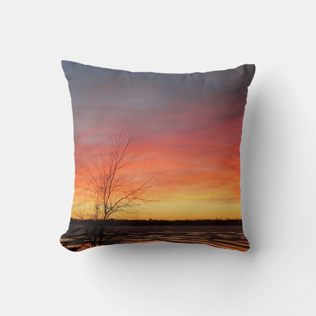 Ice Lake Sunset Pillow Kissen (Vorderseite)