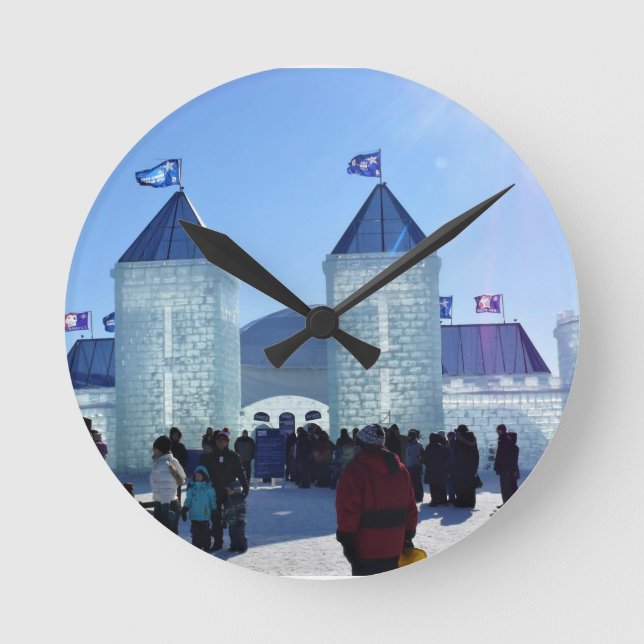 Ice Palace in Carnaval de Quebec, Kanada Runde Wanduhr (Vorderseite)