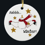 Ice Skaten Snowman Keepake Ornament<br><div class="desc">Ein Schneemann mit einem langen Skate aus Schal, umgeben von goldenen Sternen und Text lautet "Aahhh... Winter!" auf unserer Ice Skaten Snowman-Snowmann-Urlaubsornament.</div>