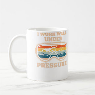 Ich Arbeite Gut Unter Druck Tauchen Ozean Sport Kaffeetasse