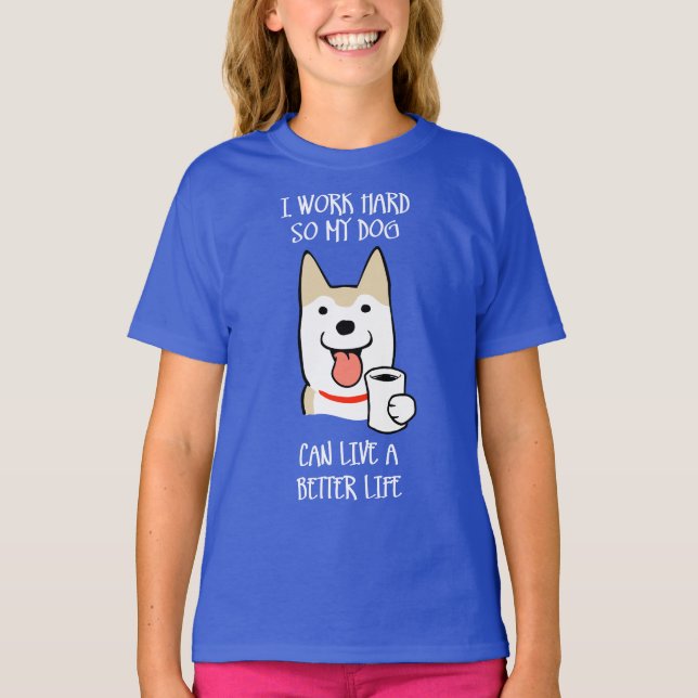 Ich arbeite hart T-Shirt (Vorderseite)