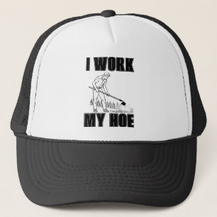 Ich arbeite mit meiner Hacke Truckerkappe