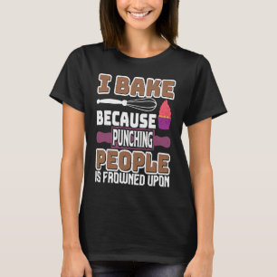 Ich backte, weil die Punching-Leute beim Cupcak er T-Shirt